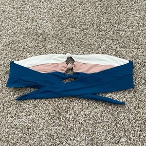 Pilyq knot bikini top